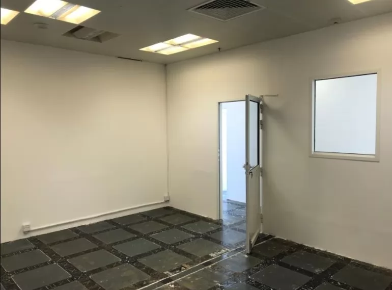 Comercial Listo Propiedad U / F Oficina  alquiler en Doha #13817 - 6  image 